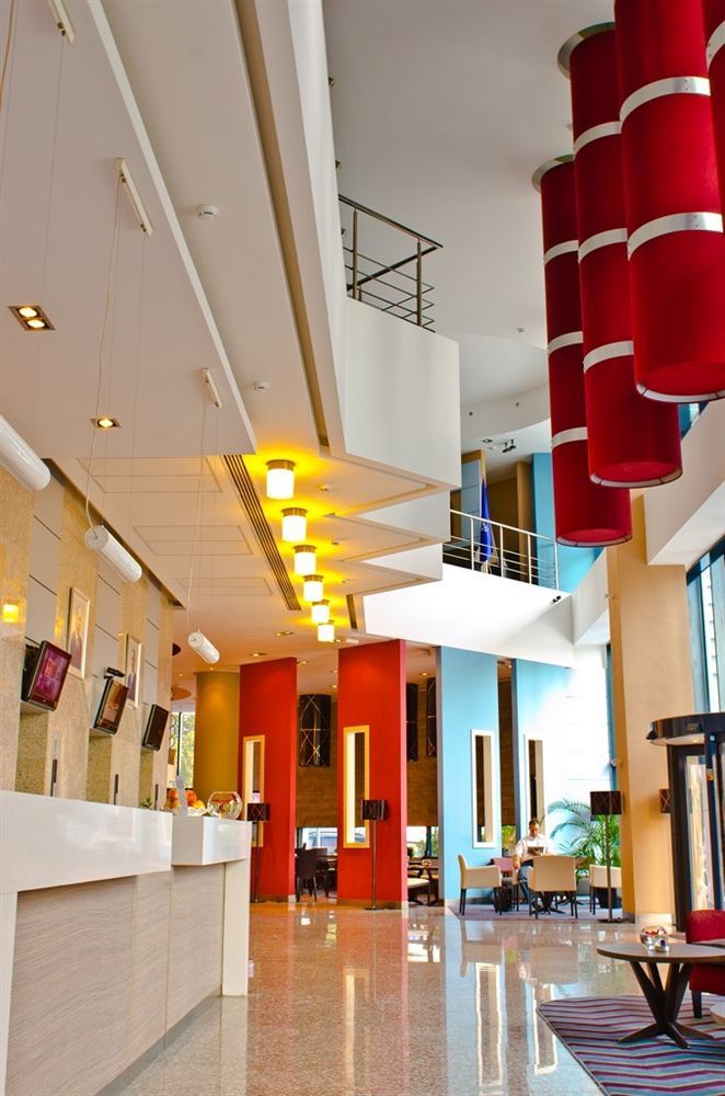 Chirag Plaza Hotel Баку Интерьер фото